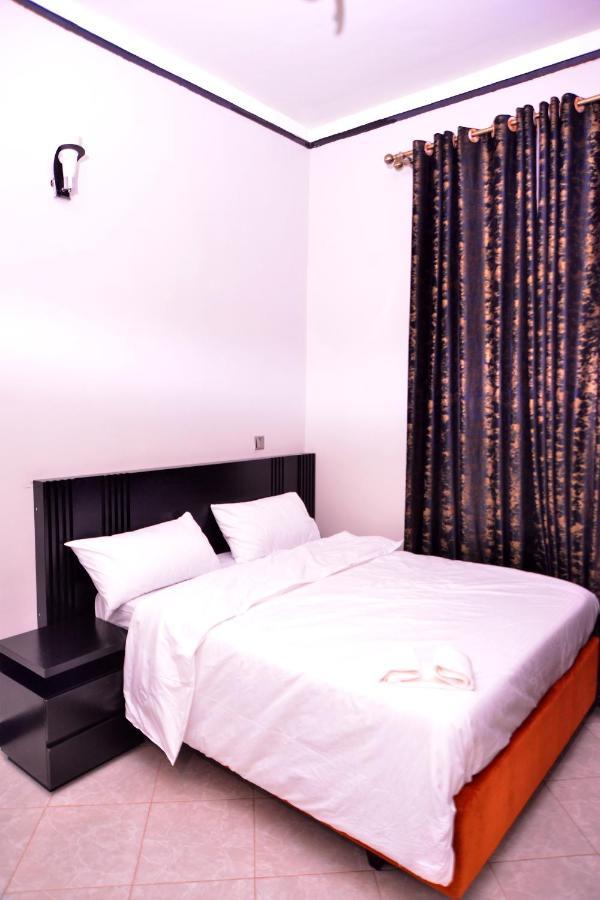 Bwebajja Hilltop Apartments מראה חיצוני תמונה